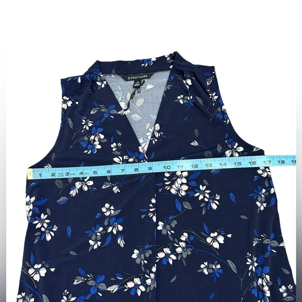 41 Hawthorn Stitch Fix Navy Floral Print Sleeveless VNeck Knit Blouse NWT Sz PS - Picture 7 of 8